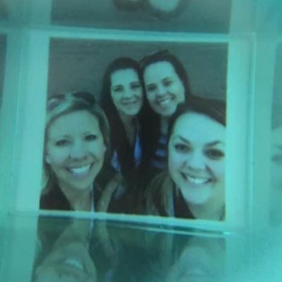 Profile Picture of Lisa Hughey (@LisaHugg) on Twitter