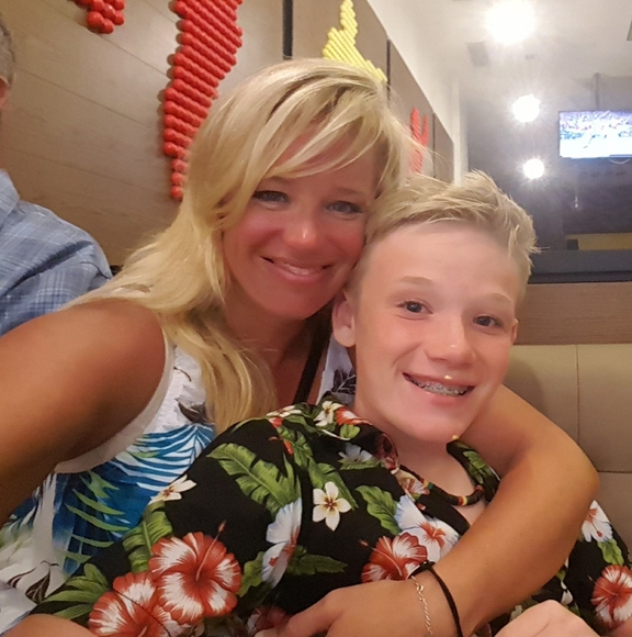 Profile Picture of Heather Andrews-filas (@heatherfilas824) on Poshmark