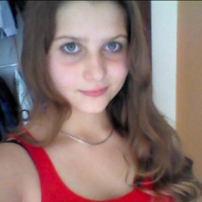 Profile Picture of Isabella Alvarez (@amo_dinho) on Twitter