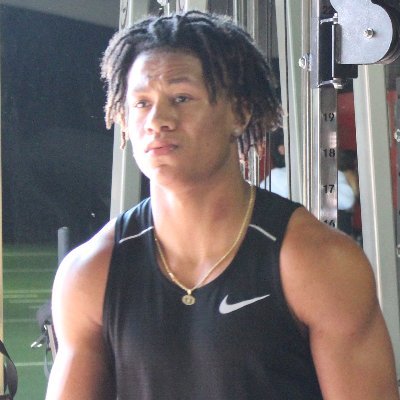 Profile Picture of Christian Henry WR 6'1 180lb 4.51 40 (@HomebusQB) on Twitter