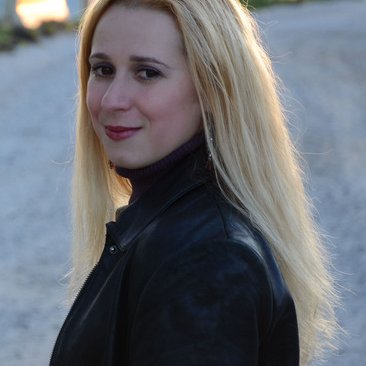 Profile Picture of Yelena Casale (@Yelena_Casale) on Twitter