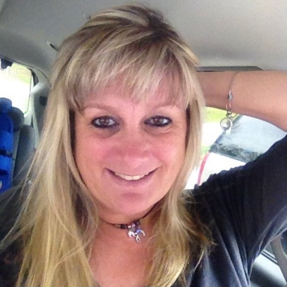 Profile Picture of Jo Mcphail (@tuffy1996) on Poshmark