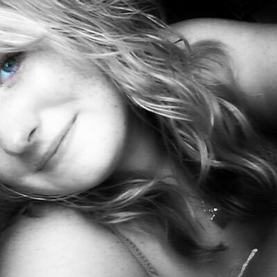 Mary Kate Cantrell - Twitter Profile Picture of Mary Kate Cantrell (@mklovesyou42) on Twitter