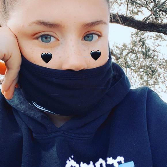 Profile Picture of Bryanna Coco (@bryannacoco123) on Poshmark