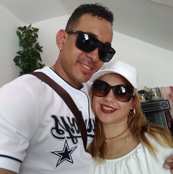 Profile Picture of Leonel Lavastida (@leone510) on Poshmark