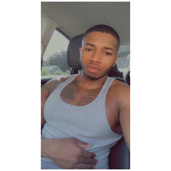 Profile Picture of Brian Wooten (@bowooten) on Poshmark