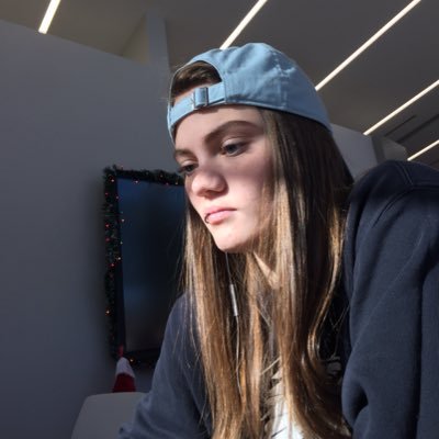 Profile Picture of Jessica Steinke (@jessica_s00) on Twitter