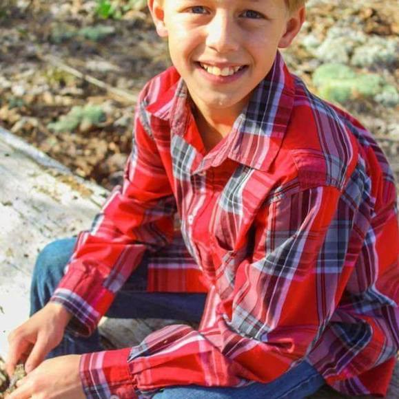 Profile Picture of Edward Braglin (@edbraglin) on Poshmark