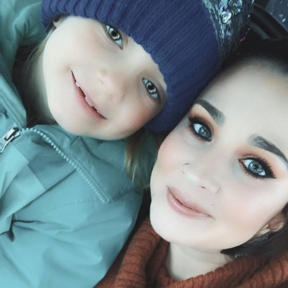 Profile Picture of Lacey-marie Stitham (@laceymarieee91) on Poshmark