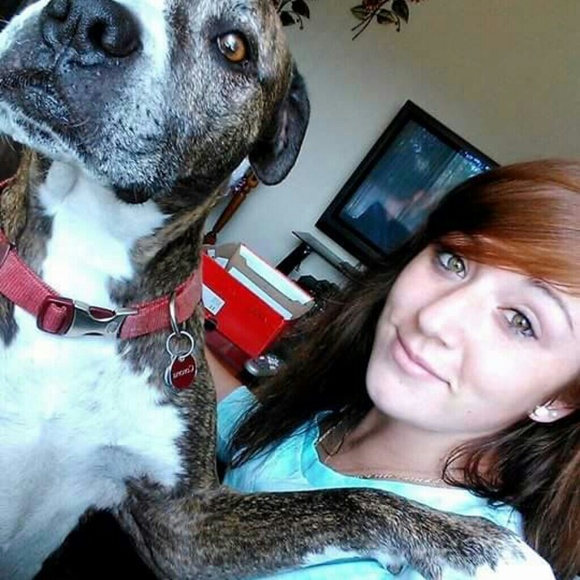 Profile Picture of Heather Lugenbeal (@hlugenbeal) on Poshmark