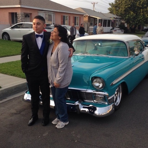 Profile Picture of Joshua Aguilera (@joshua0363) on Poshmark