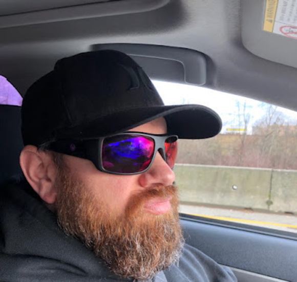 Profile Picture of Darryl Brown (@dbrownd1976) on Poshmark