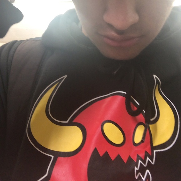 Profile Picture of Andre Moreno (@andremo13) on Poshmark