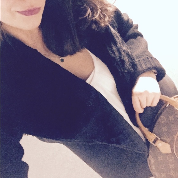 Maria Bagriy - Poshmark Profile Picture of Maria Bagriy (@marybagriy) on Poshmark