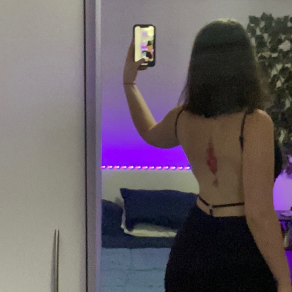 Profile Picture of Chloe Calder (@chloecalder44) on Poshmark