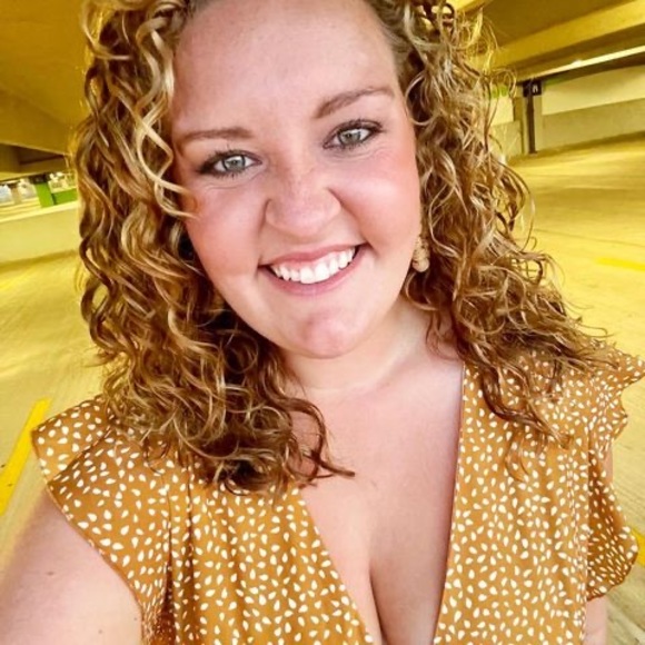 Profile Picture of Emma Liedlich (@emliedlich) on Poshmark