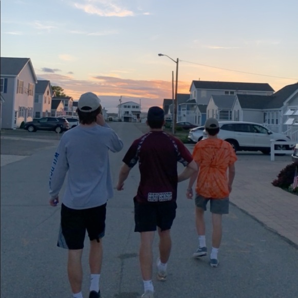 Profile Picture of Alvin Wang (@alvin19wang) on Poshmark