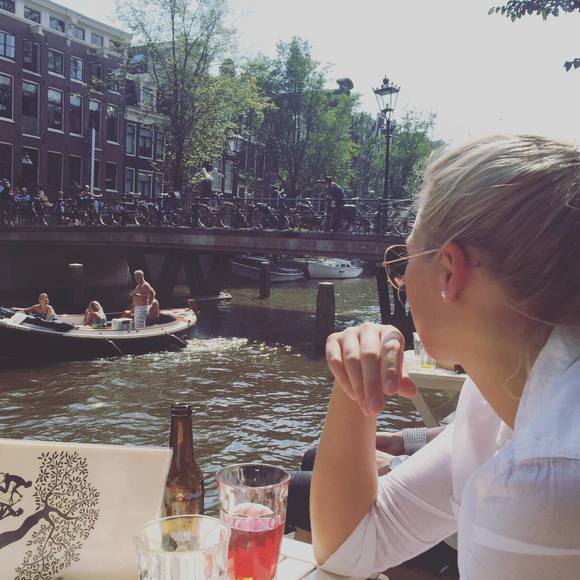 Profile Picture of Marie Salzmann (@mariesalzmann) on Poshmark