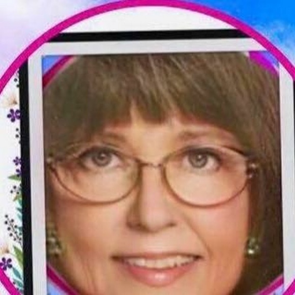 Profile Picture of Judith Redcay (@judithredcay) on Poshmark