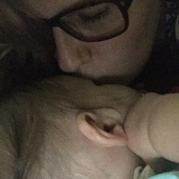 Profile Picture of Micayla Ugron (@micaylau) on Poshmark