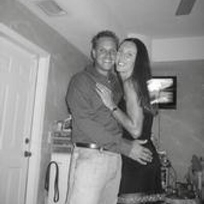 Profile Picture of Michelle Eckart (@IamMEckart) on Twitter