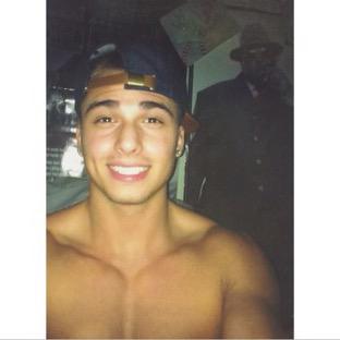 Profile Picture of Kyle Hamlin (@kyleeee69) on Twitter