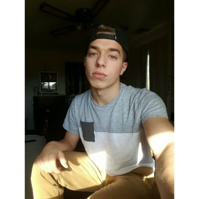 Profile Picture of B (@Bretttooley123) on Twitter