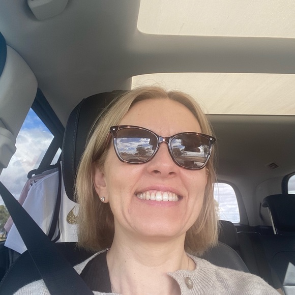 Joanna Mitolo - Poshmark Profile Picture of Joanna Mitolo (@asiena21) on Poshmark