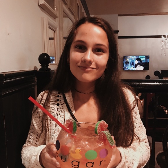 Profile Picture of Grace Mcney (@grace_mcney) on Poshmark