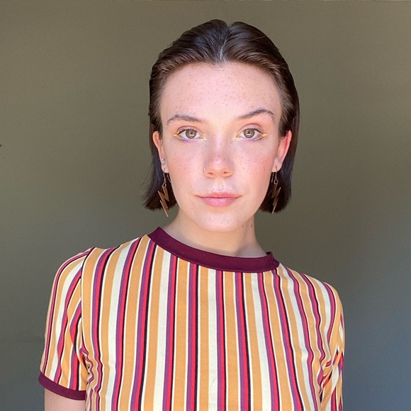 Profile Picture of Ellianna Eichinger (@elliannaae) on Poshmark