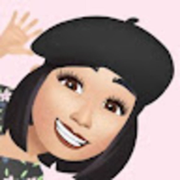 Profile Picture of Adriana Tolentino (@8506adriana) on Poshmark