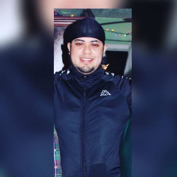 Profile Picture of Kevin omar Cerritos-cerritos (@tazmaniia) on Poshmark