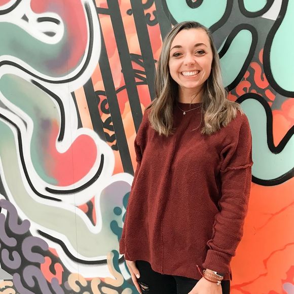Profile Picture of Abigail Bulmahn (@abigailbulmahn) on Poshmark