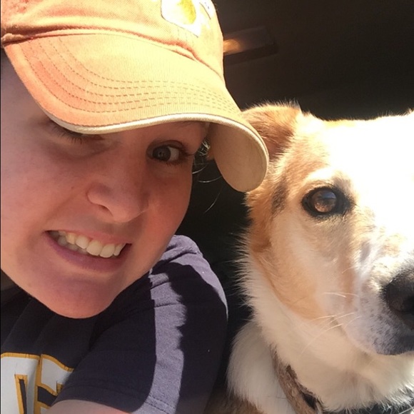 Profile Picture of Brianna Hylton (@brich08) on Poshmark