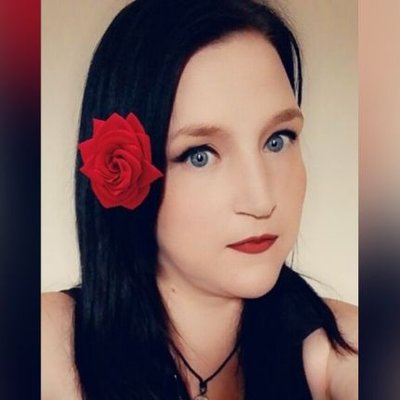 Profile Picture of Victoria Heath  ❤️ (@Victoriaheath94) on Twitter