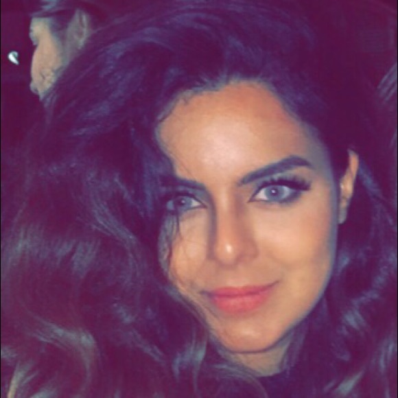 Profile Picture of Kiana Ghorbanzadeh (@kiana1375) on Poshmark