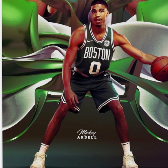 Profile Picture of Ryan Audino (@ryaudino) on Poshmark