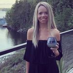 Profile Picture of Carissa Burnside (@joannablake85) on Instagram