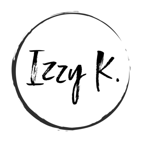 Profile Picture of Rebecca Stuesser (@shopizzyk) on Poshmark