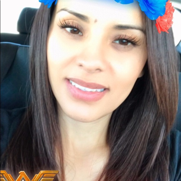 Profile Picture of Eva Rodriguez (@evarod5) on Poshmark