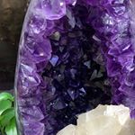 Profile Picture of crystal  Rock shop (@yunle.su) on Instagram