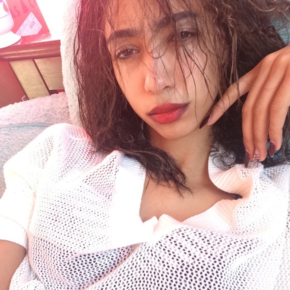 Nicole Recenello - Poshmark Profile Picture of Nicole Recenello (@nicoleee_x) on Poshmark