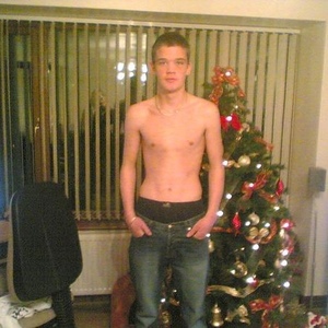 Profile Picture of Stephen Marson (@stemarson) on Myspace