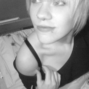 Profile Picture of Lucy Hope (@wonder_womanwantsmyboxers) on Myspace