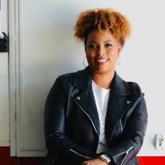 Profile Picture of Colette Shorthouse (@cshorthouse) on Poshmark