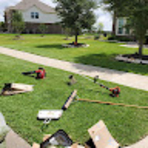 Profile Picture of Adam , the lawn guy (@kkw21204) on Poshmark