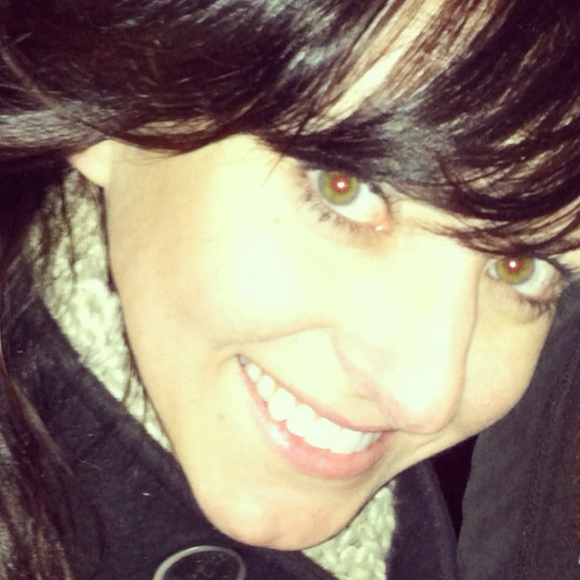 Profile Picture of Beth Suckow (@b3th) on Poshmark