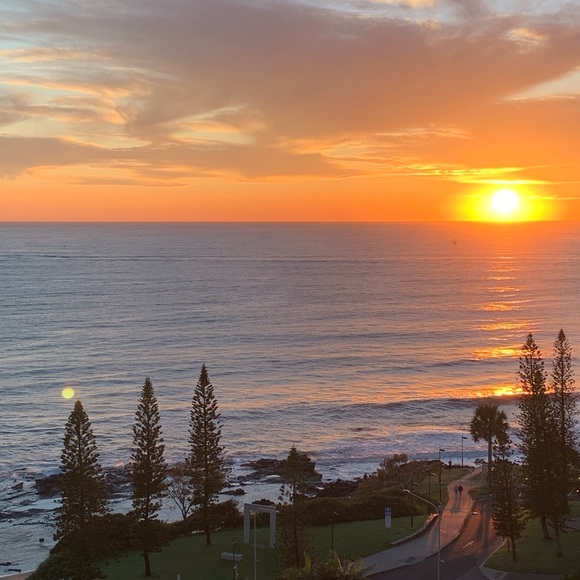 Profile Picture of Martine Egan (@martine_egan) on Poshmark