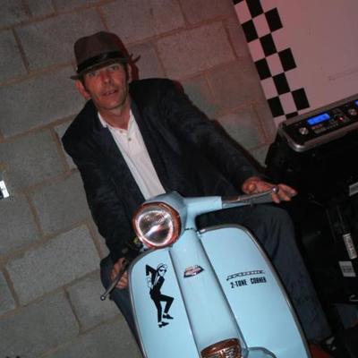 Profile Picture of GEOFF HOLDEN (@HOLDENGEOFF) on Twitter