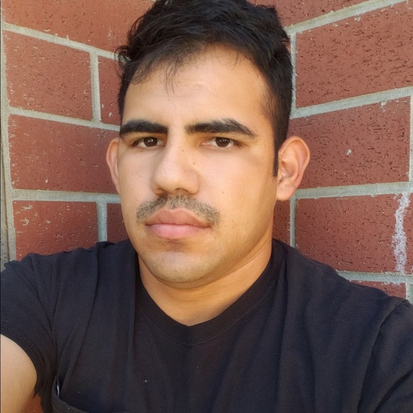 Profile Picture of Raymond Corona (@lilraymond94) on Poshmark